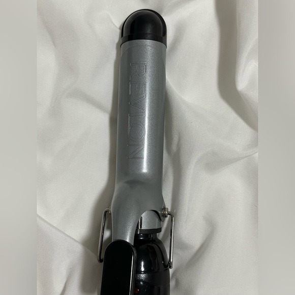 Revlon VS, Perfect Heat Long Lasting Curls Curling Iron - Picture 2 of 8